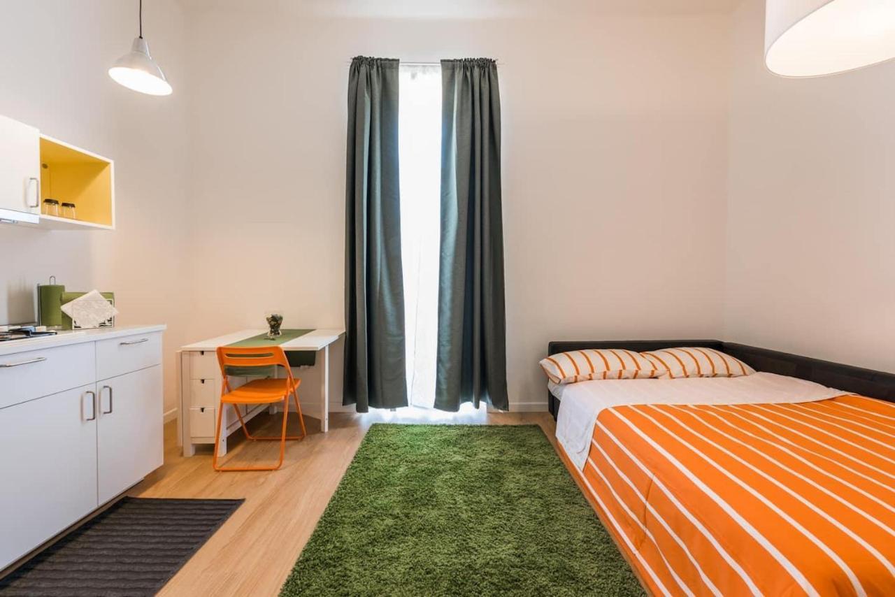 5Ino Apartment Бари Экстерьер фото