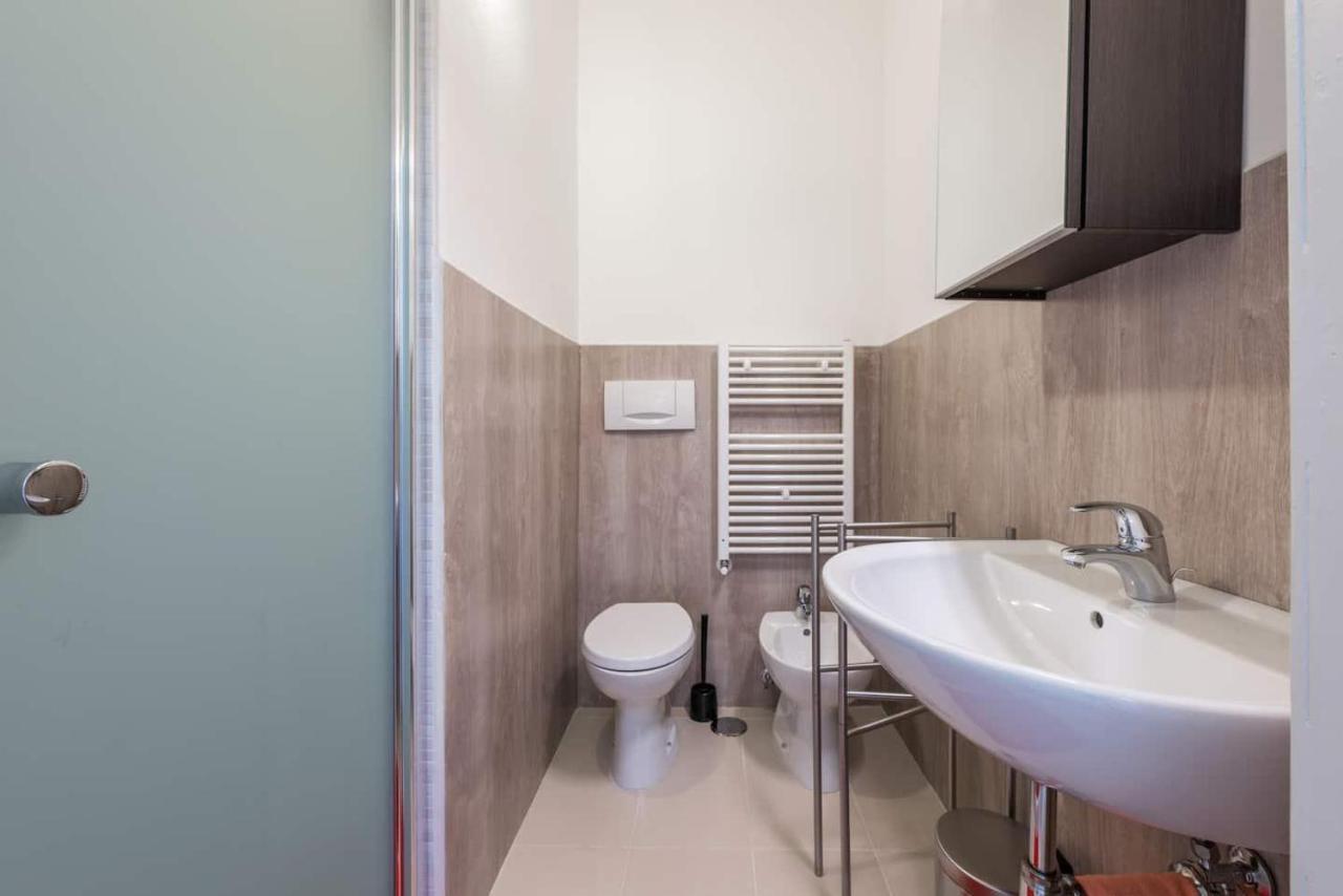 5Ino Apartment Бари Экстерьер фото